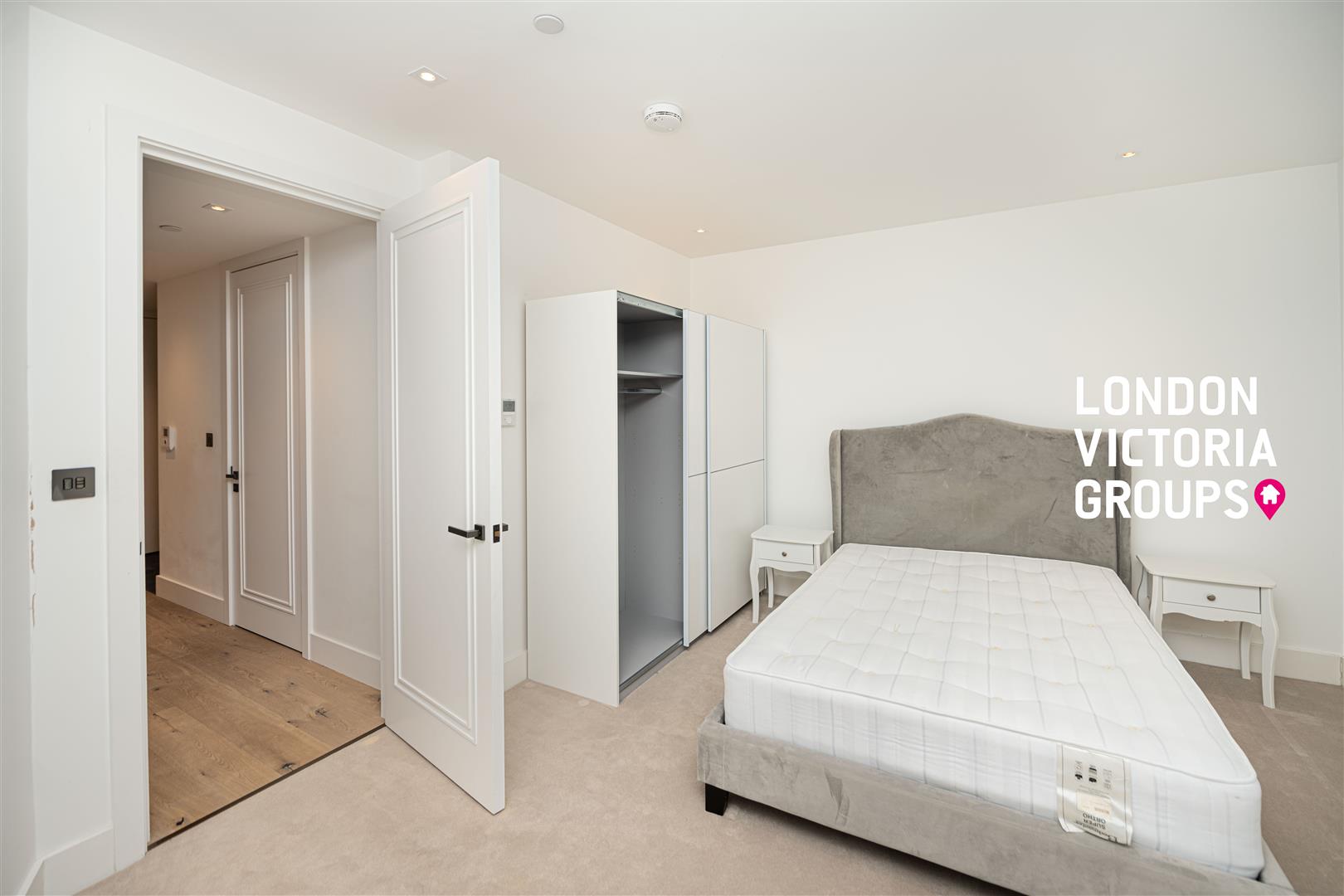 7A Exchange Gardens, London